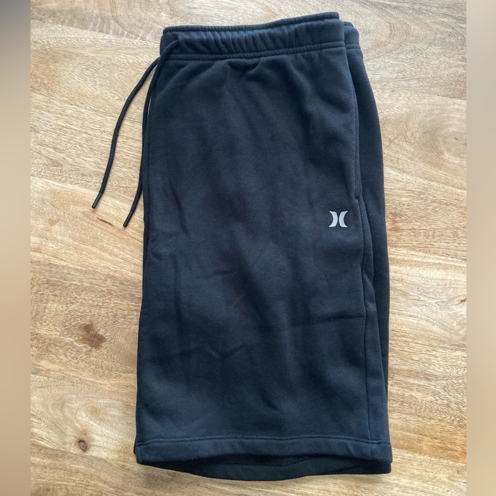 NWT Hurley fleece shorts size XL in black